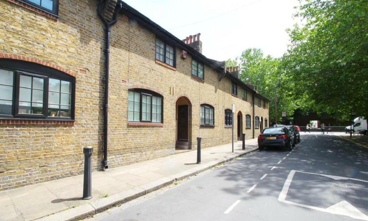 Beautiful 2 Bedroom In The Heart Of Greenwich Apartment London