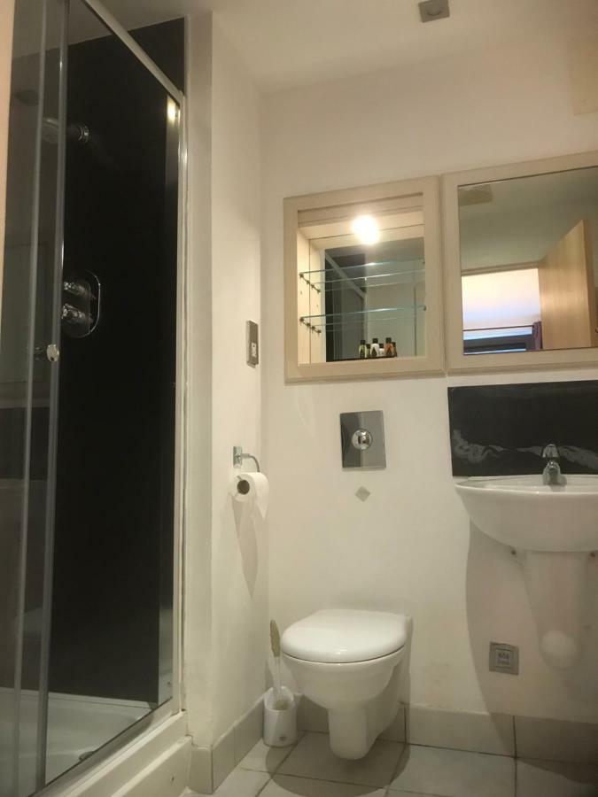 41 Millharbour * London