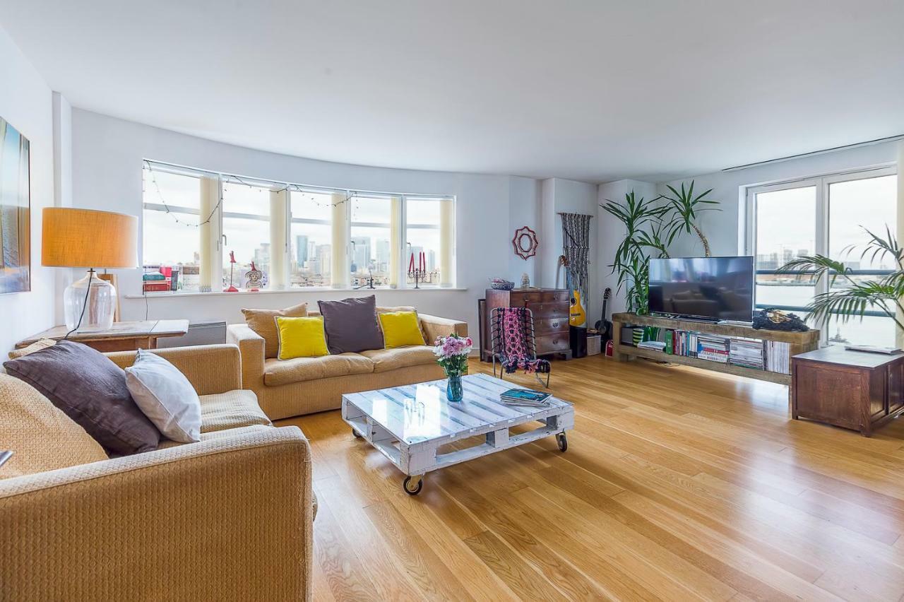Spectacular River Thames View Apartment *