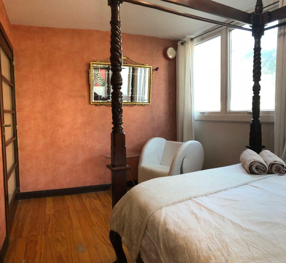 2 Beds 2 Baths In Heart Of London
