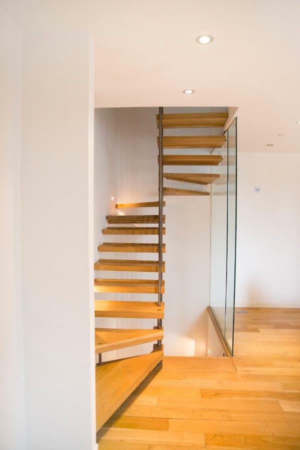 Holiday home The Holborn Lights - Modern 3Bdr Home With Rooftop Terrace & Garage London