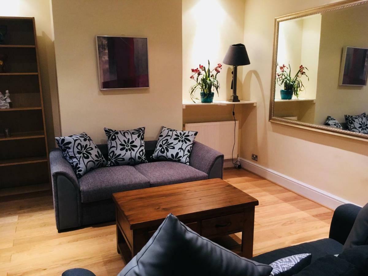 Large 2 Bedroom 2 Bathroom In Westminster London