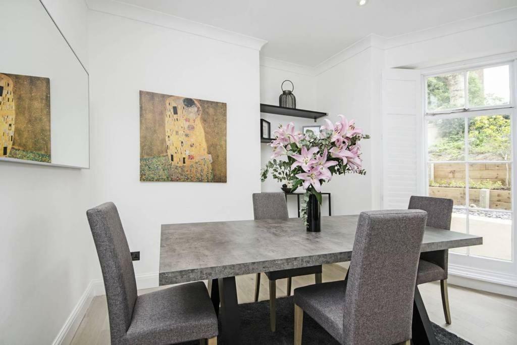 Bright Convenient Flat In Little Venice Leilighet