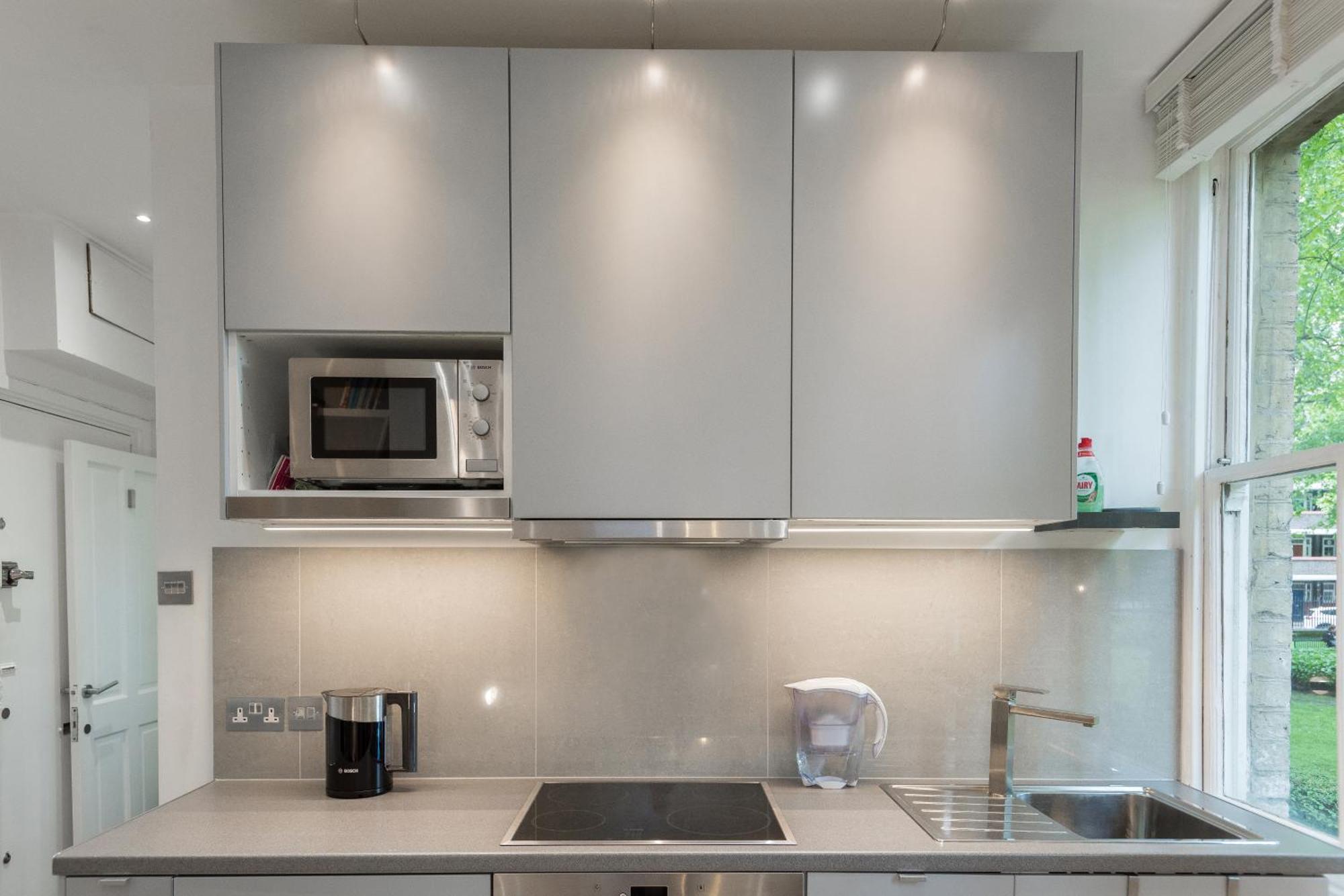 Friendly Flat Near Bridge Apartment *
