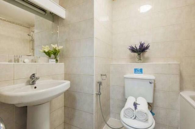 Earls Court Nest Apartment