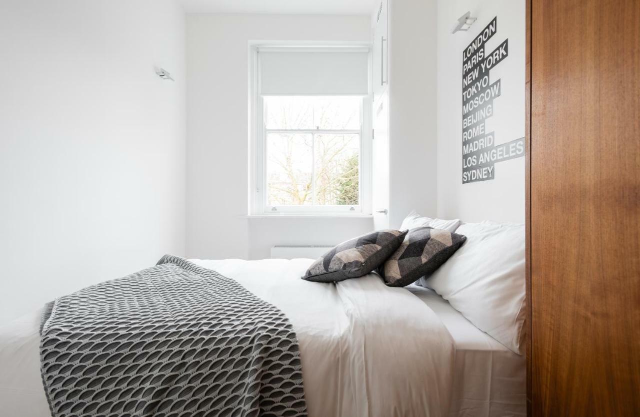 0m² 3 Slaapkamer, 1 Privé Badkamer In Notting Hill Londen