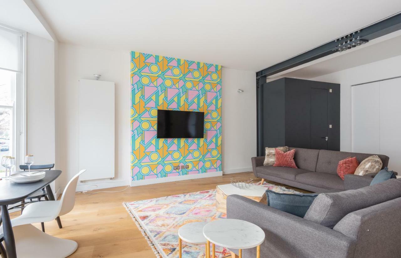 0m² 3 Slaapkamer, 1 Privé Badkamer In Notting Hill Appartement
