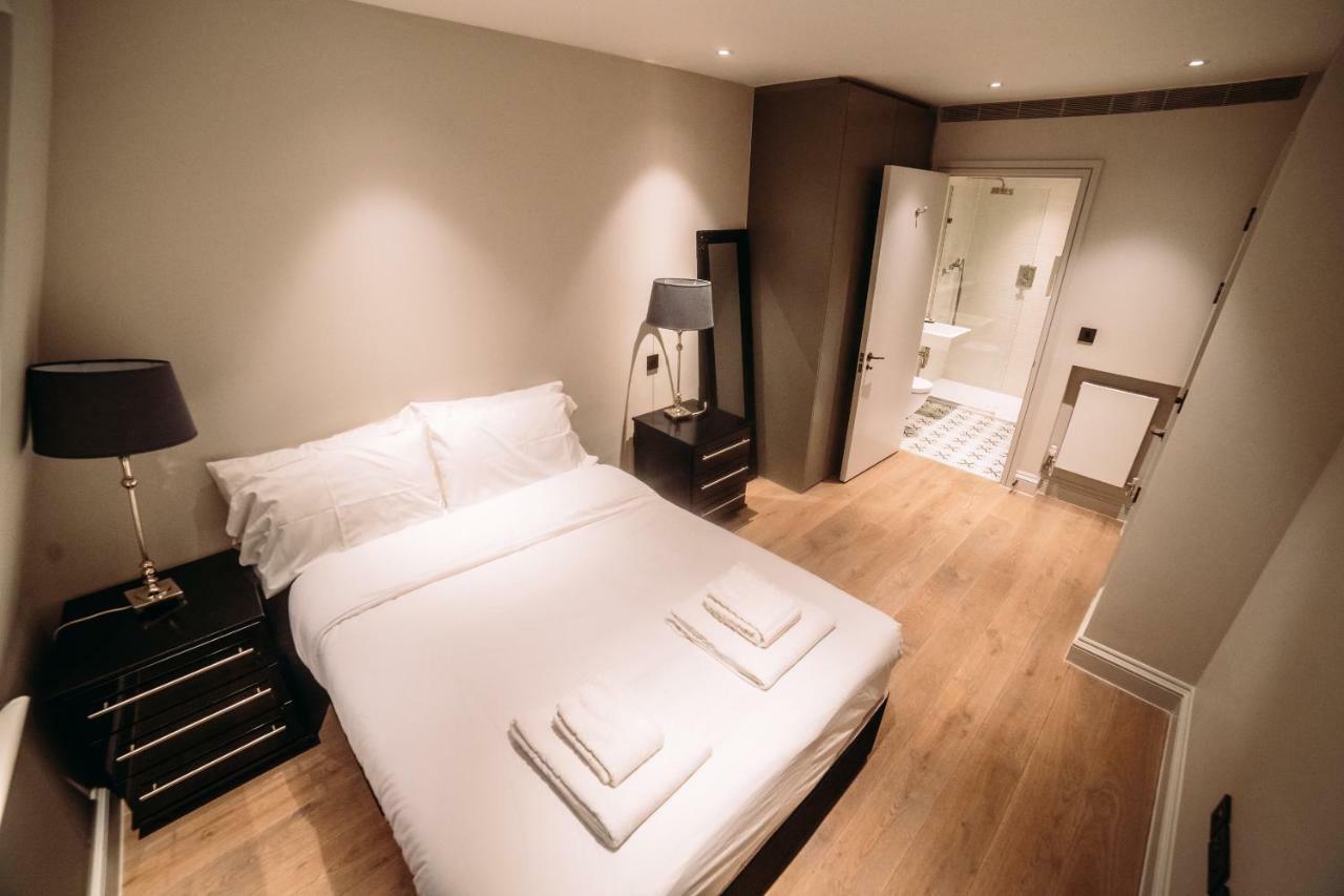 43 Grays Road