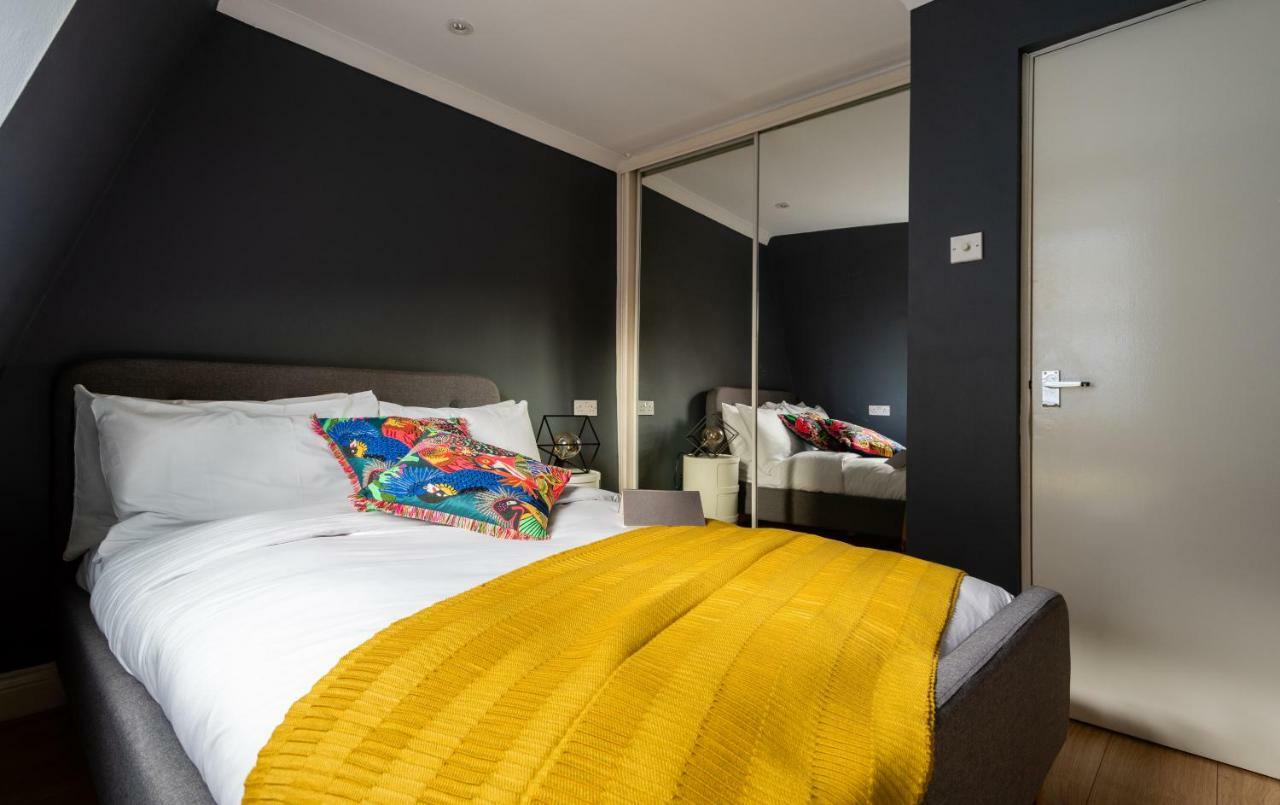 The Kensington Palace Mews - Bright & Modern 6bdr House With Garage *