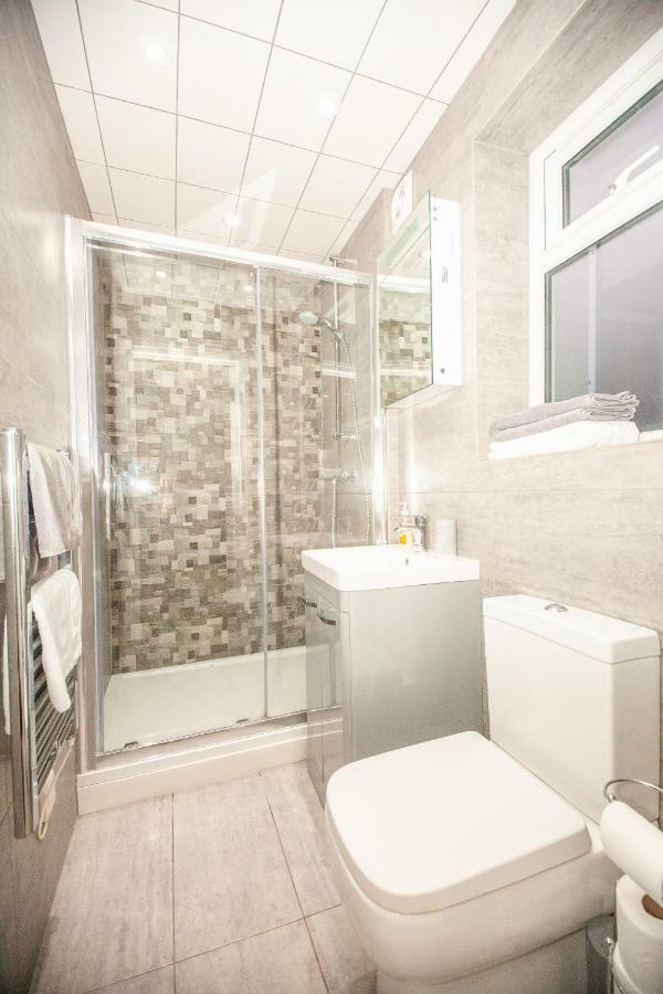 247 Eversholt Street Apartment
