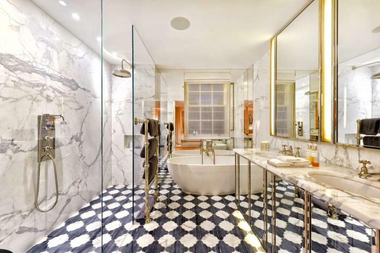 239 Knightsbridge