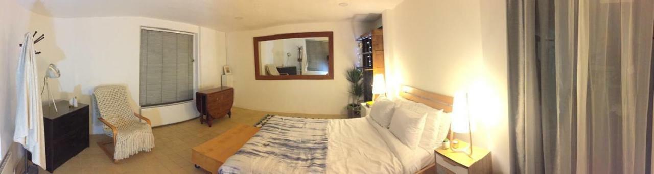 Chalk Farm Studio * London