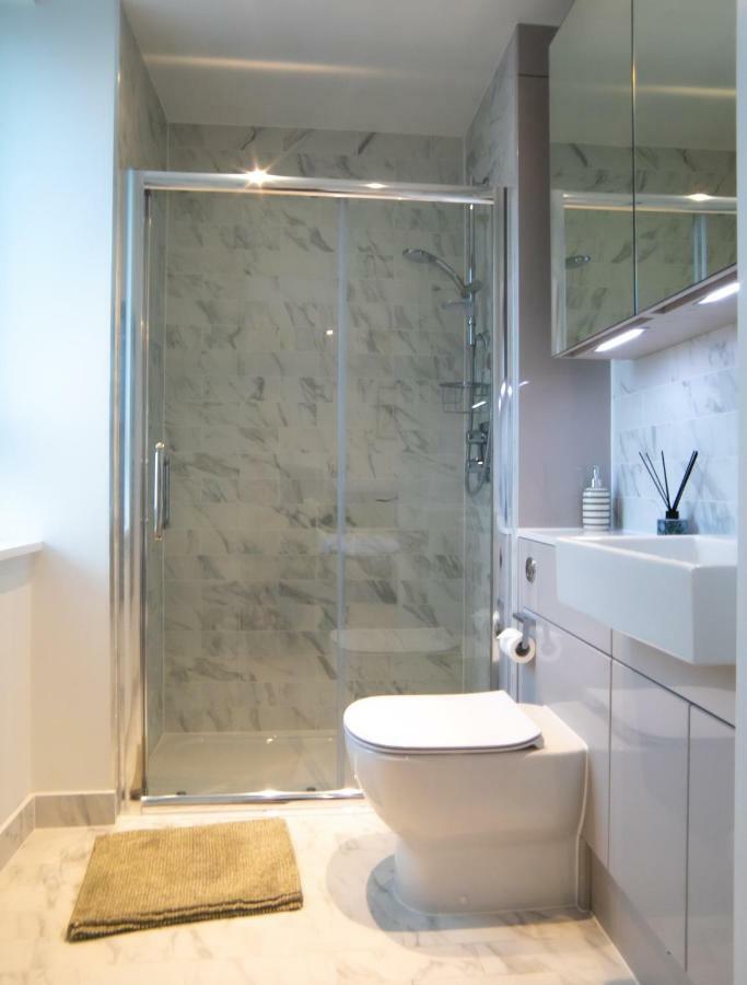 Grandeur Iv Executive Apartment, Central * Londres