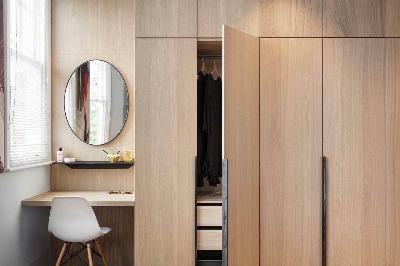 Contemporary Boutique *