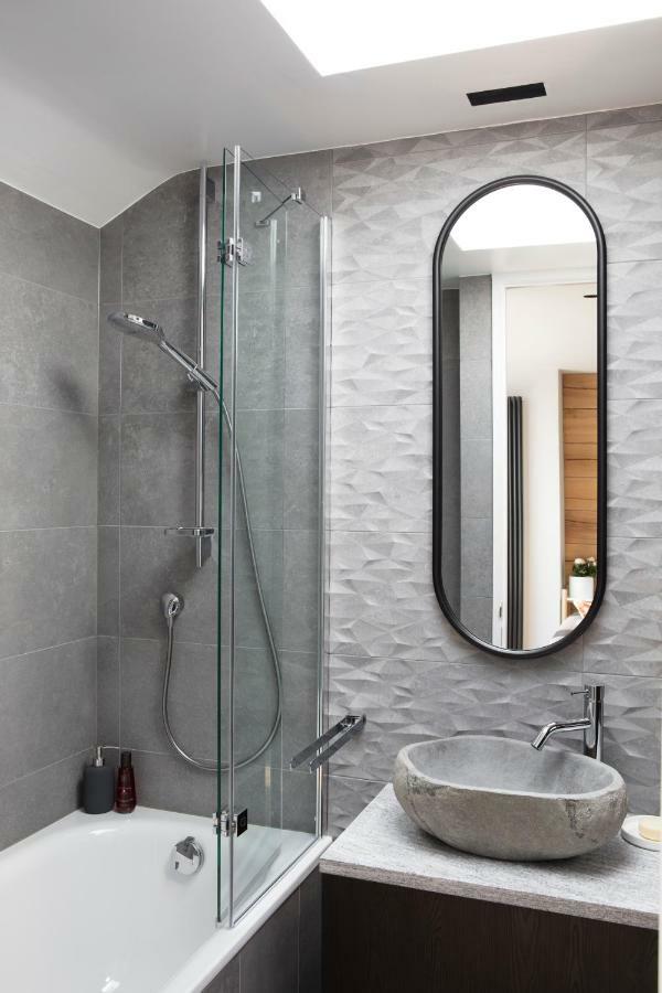 Contemporary Boutique * London
