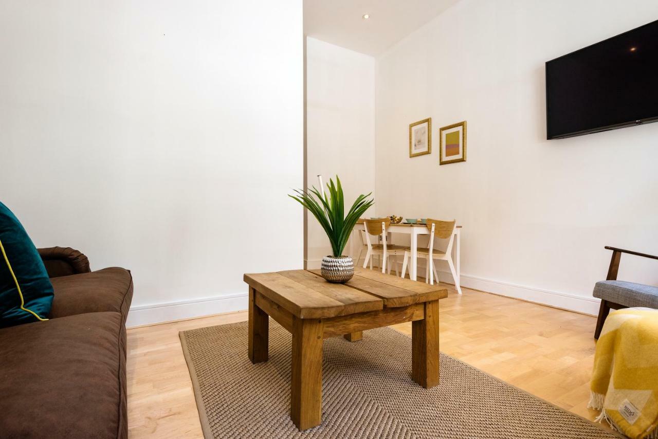 Apartment Stylish Hyde Park London