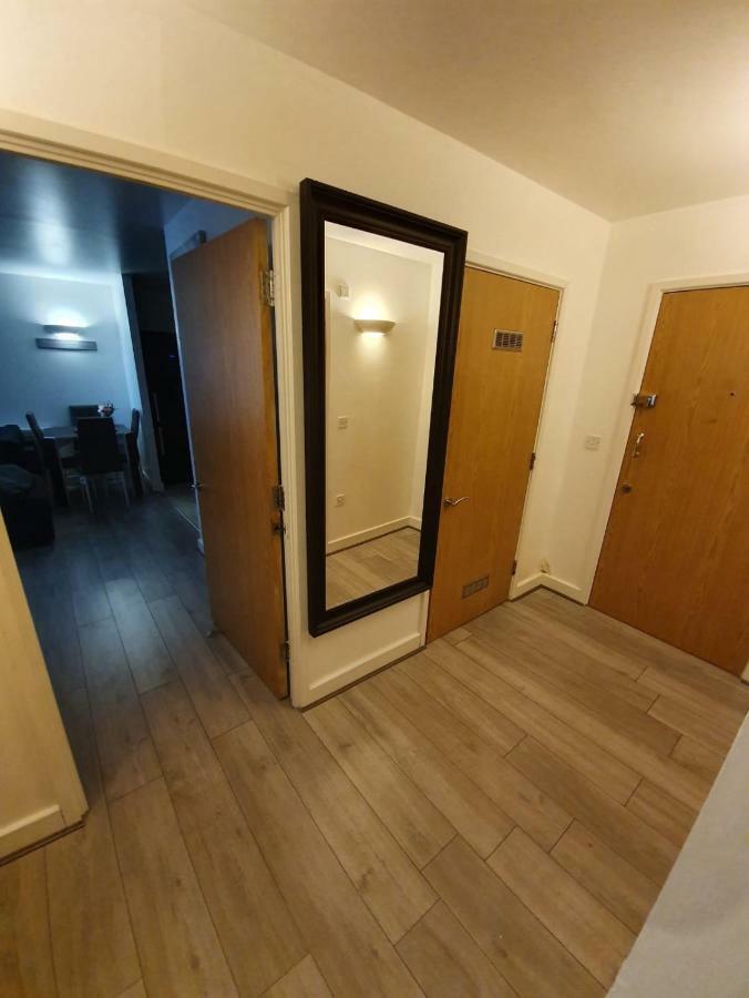 Apartamento Affluent Waterside Tideslea Path