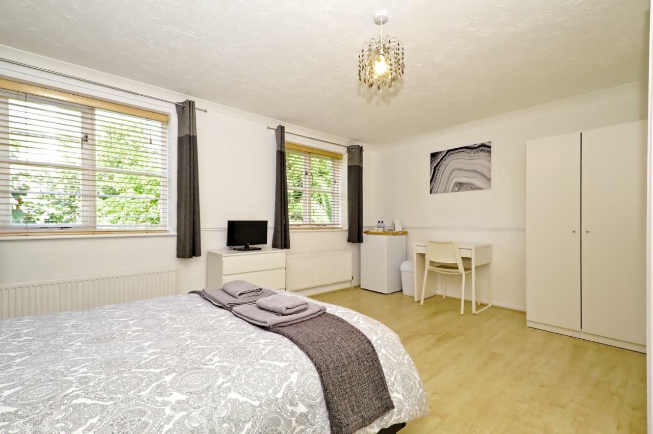 Harlinger Annexe 3* London