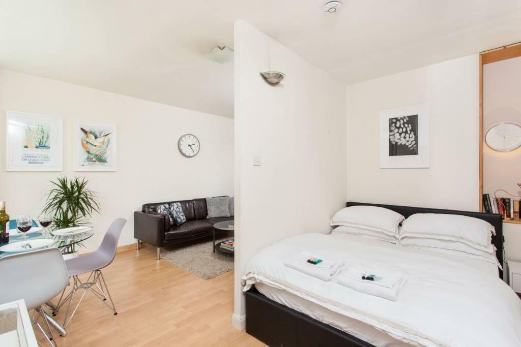 - Great Portland St, Regents Pk, Euston Londen