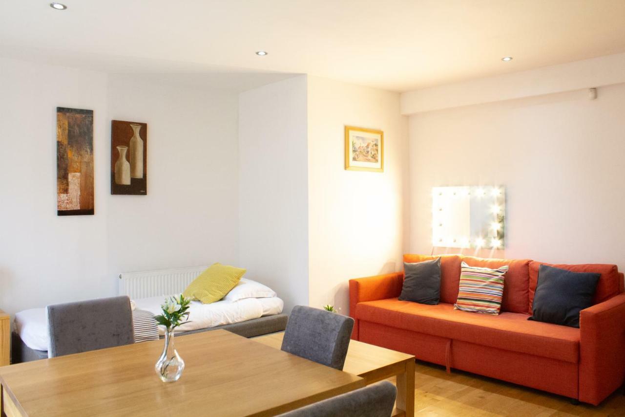 Eye Flats Apartment *