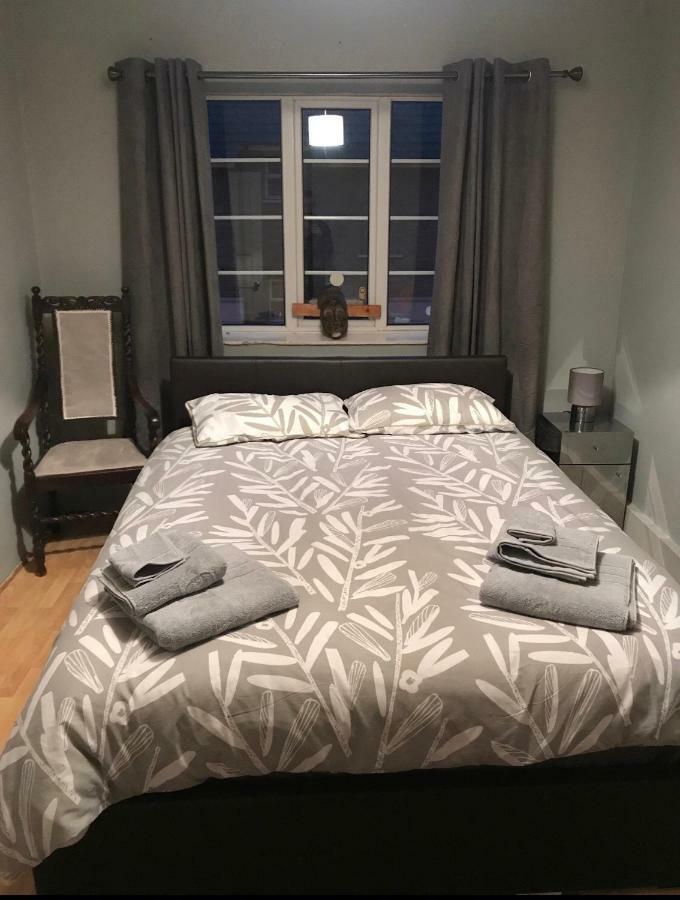 Apartment Bright,tasteful And Comfortable Flat In Trendy Shorditch.
