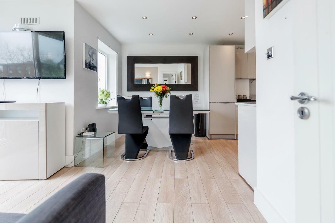 Wandsworth Terrace Apartment *