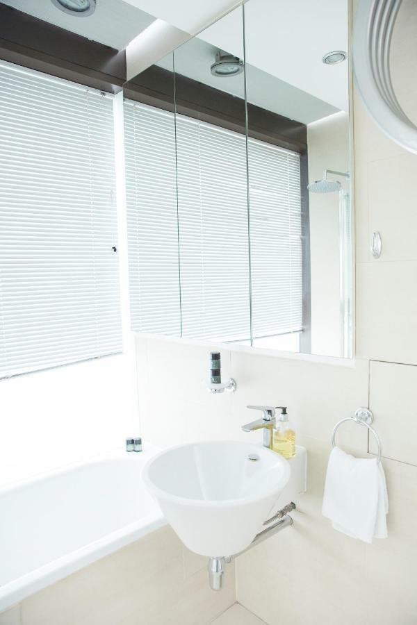 The Holborn Lights - Modern 3Bdr Home With Rooftop Terrace & Garage * London