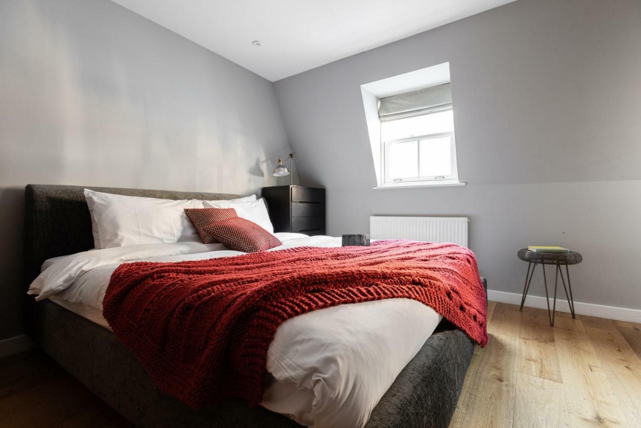 The Norfolk Maisonette - Lovely 4bdr Mews Londen