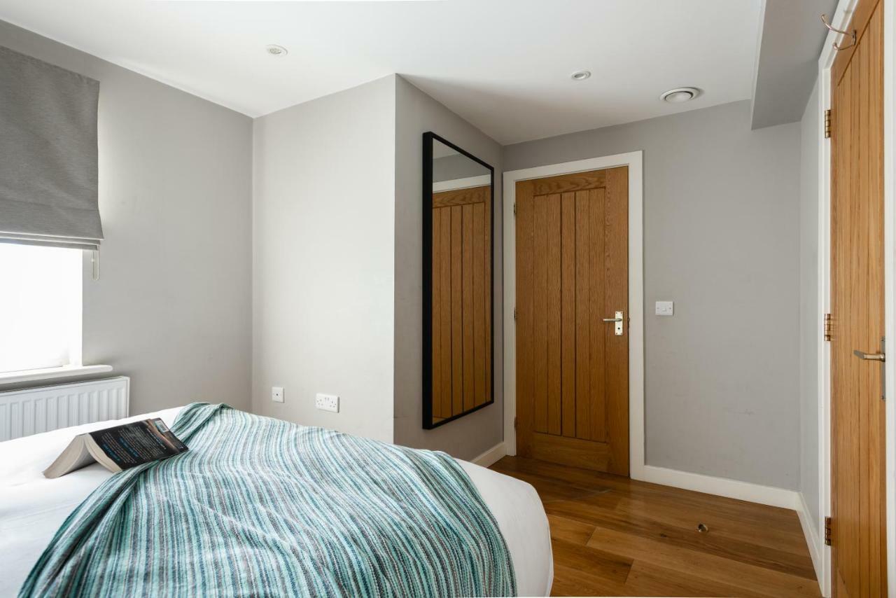 The Norfolk Maisonette - Lovely 4bdr Mews Londen