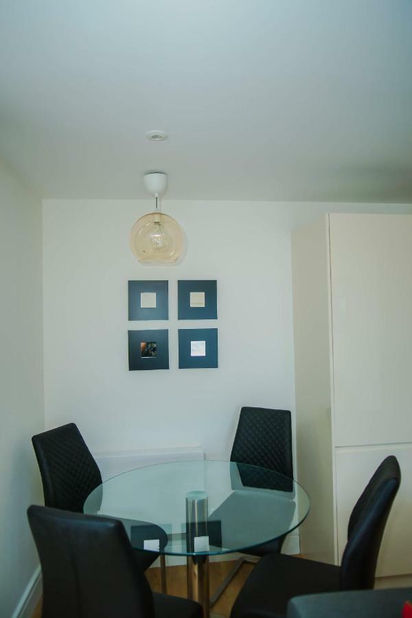 Executive 2 Bed * London