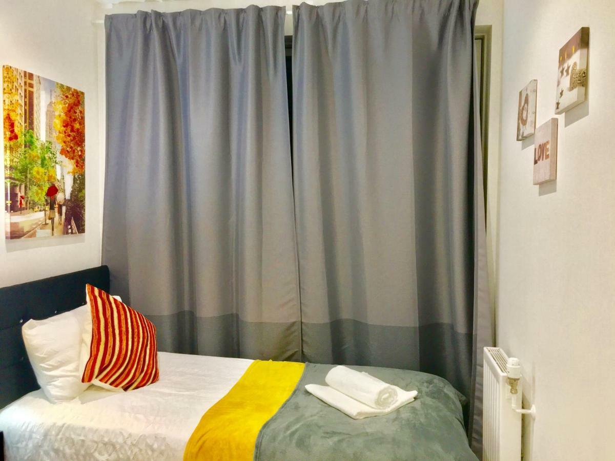 Excel 2 Bedrooms River View Londen