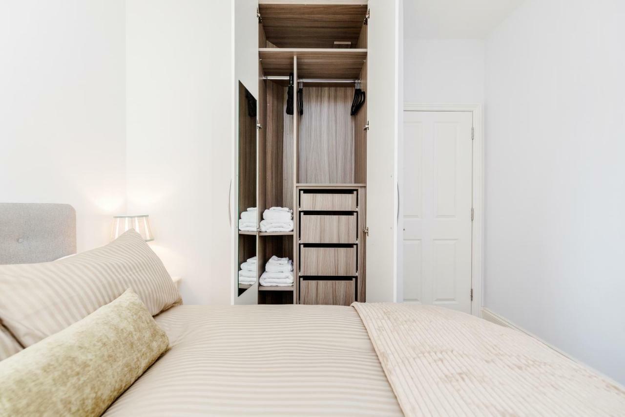 Bright & Modern 2-bed Notting Hill Apartamento Londres