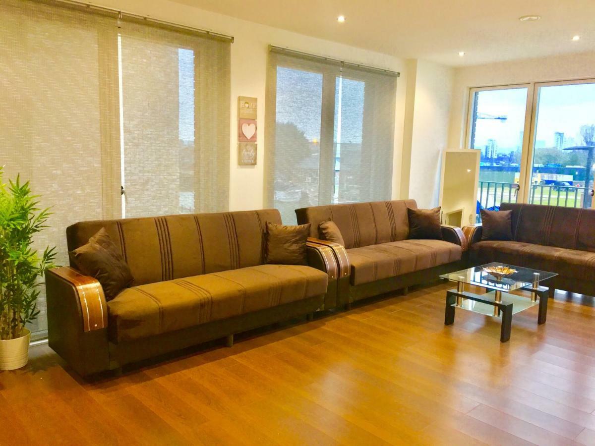 Excel 2 Bedrooms River View Appartement