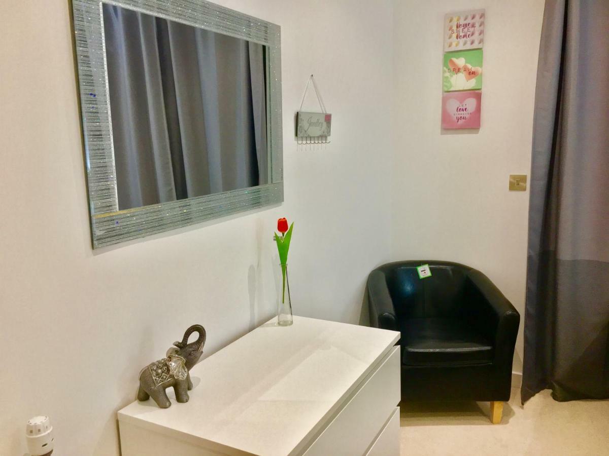 Excel 2 Bedrooms River View * Londen