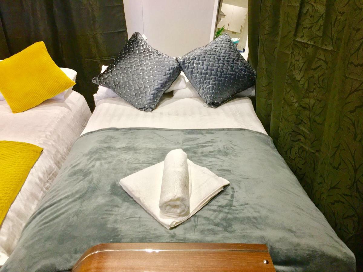 Excel 2 Bedrooms River View Appartement Londen