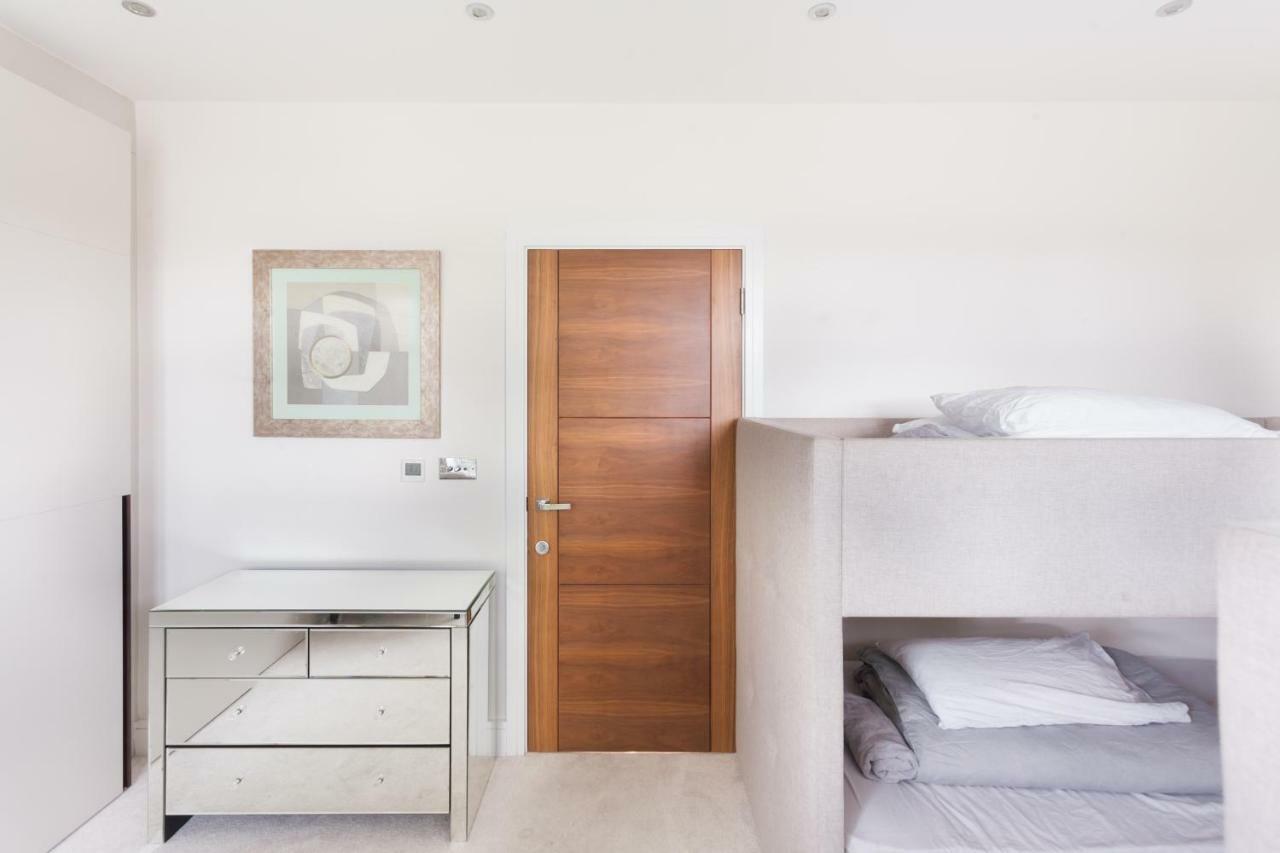 Keysan House-2 Guest house London