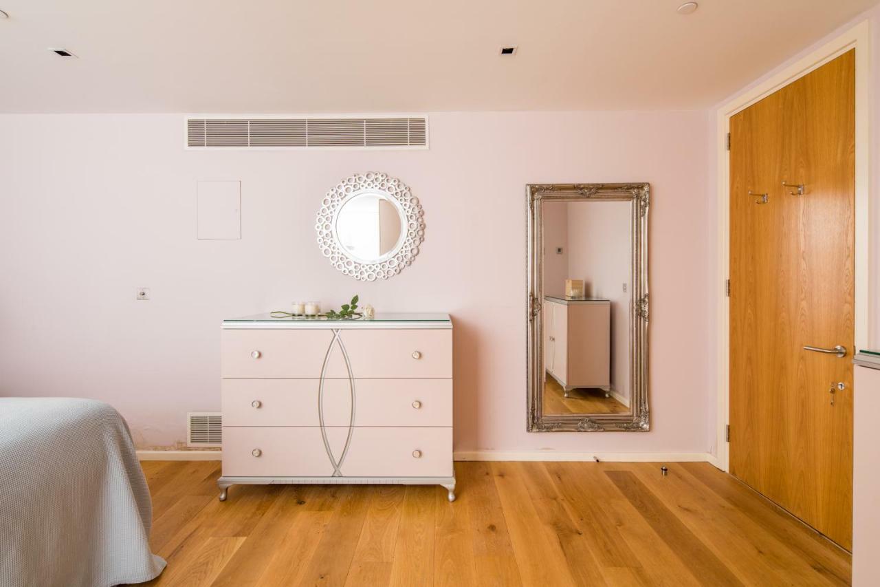 Hyde Park Luxe Apartment *