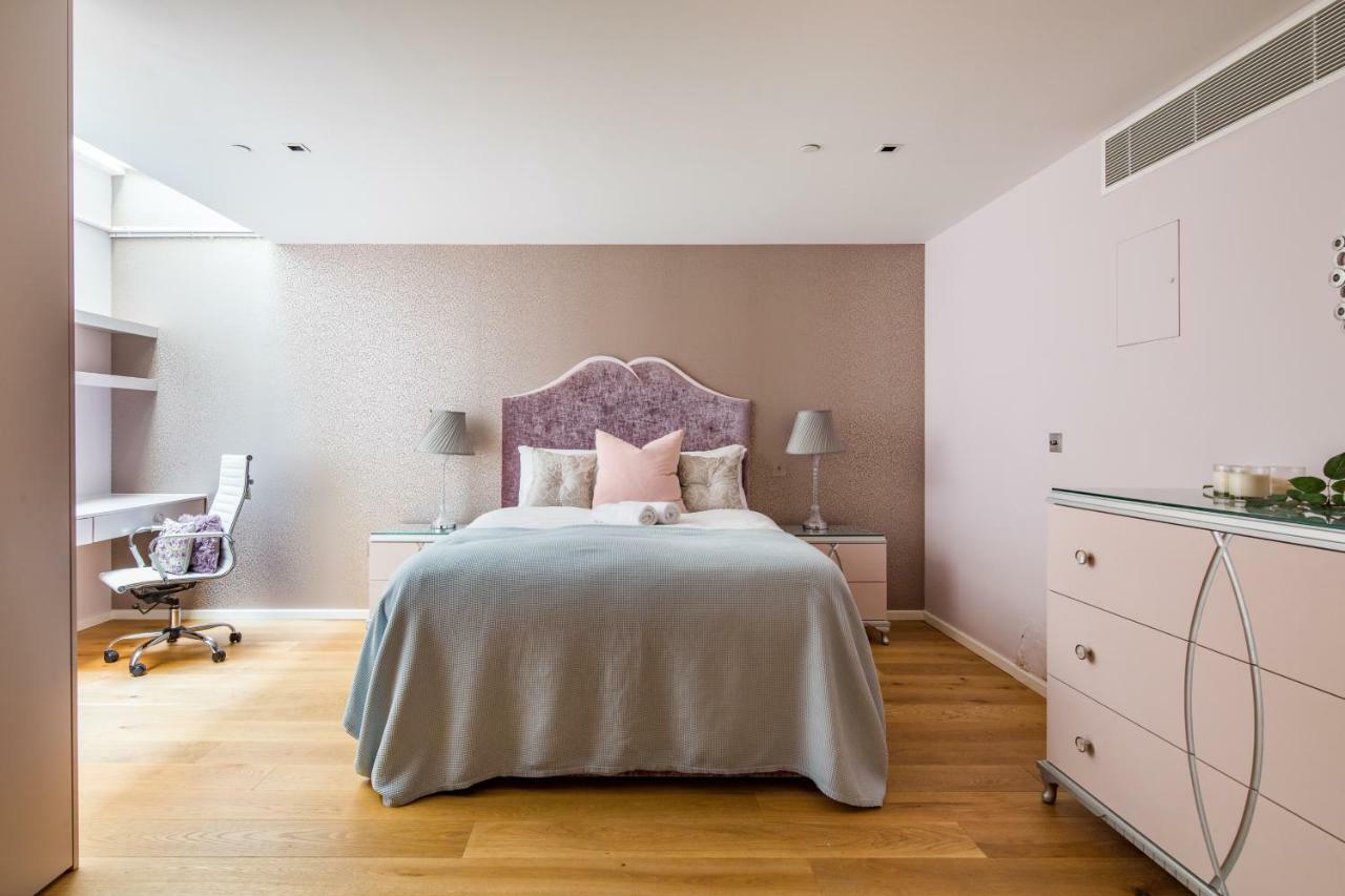 Hyde Park Luxe Apartment *