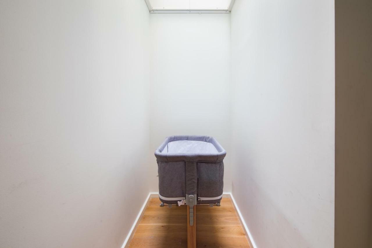 Hyde Park Luxe Apartment