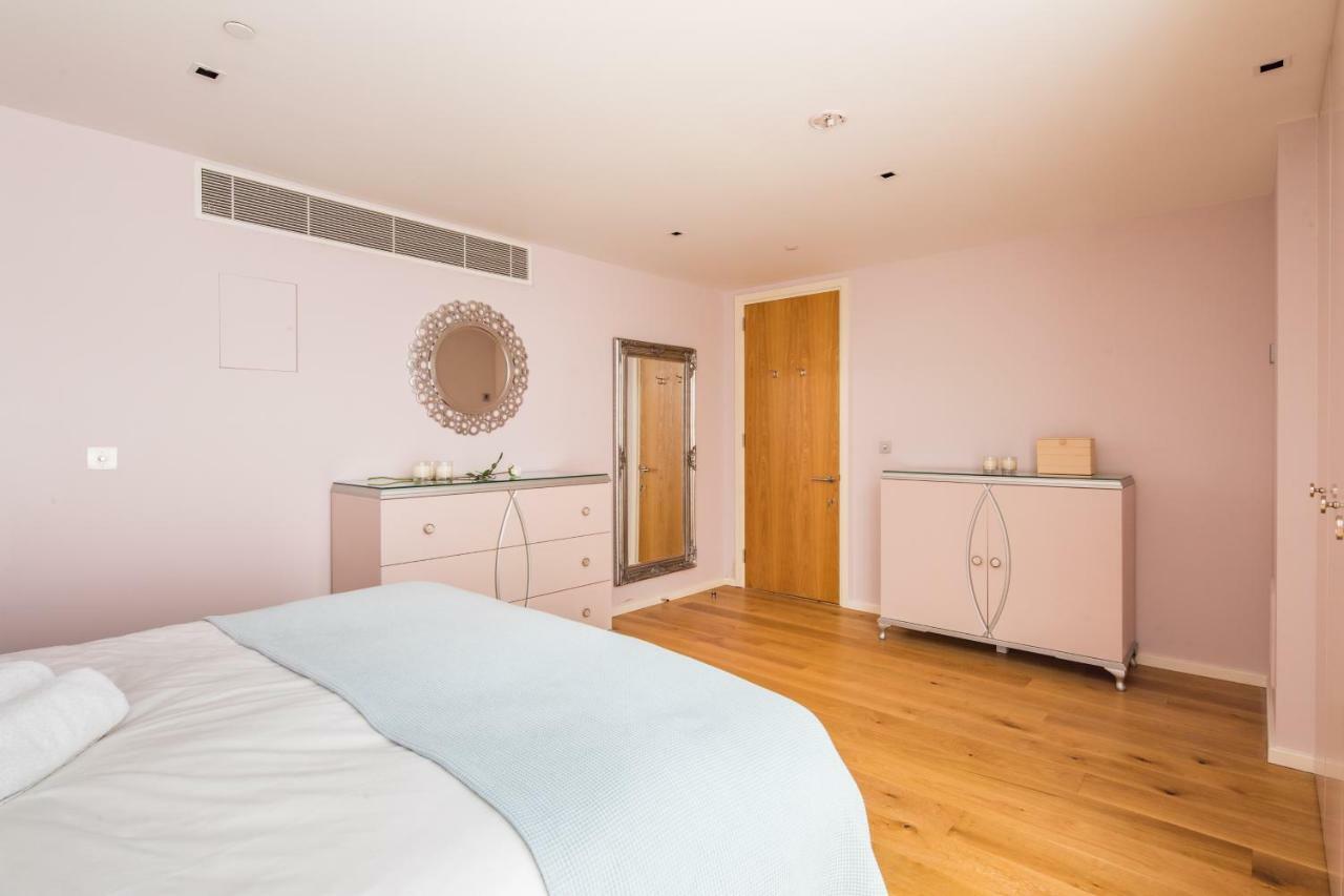 Hyde Park Luxe