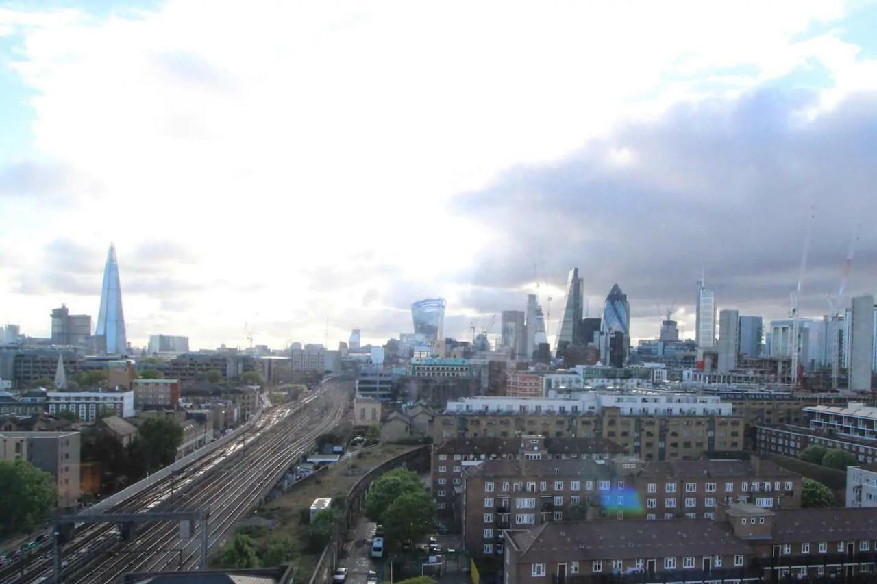 Amazing 2 Beds 2 Baths 10 Minutes To Bridge London