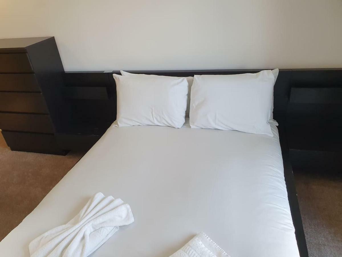 Apartment Amazing 2 Beds 2 Baths 10 Minutes To Bridge London