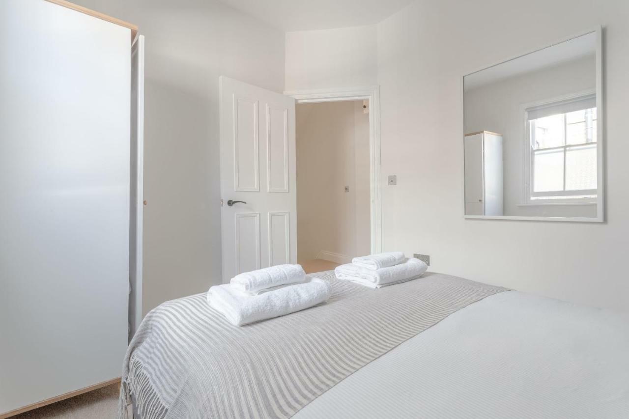 Stunning 3 Bedroom 2 Bath In Fantastic Location * London
