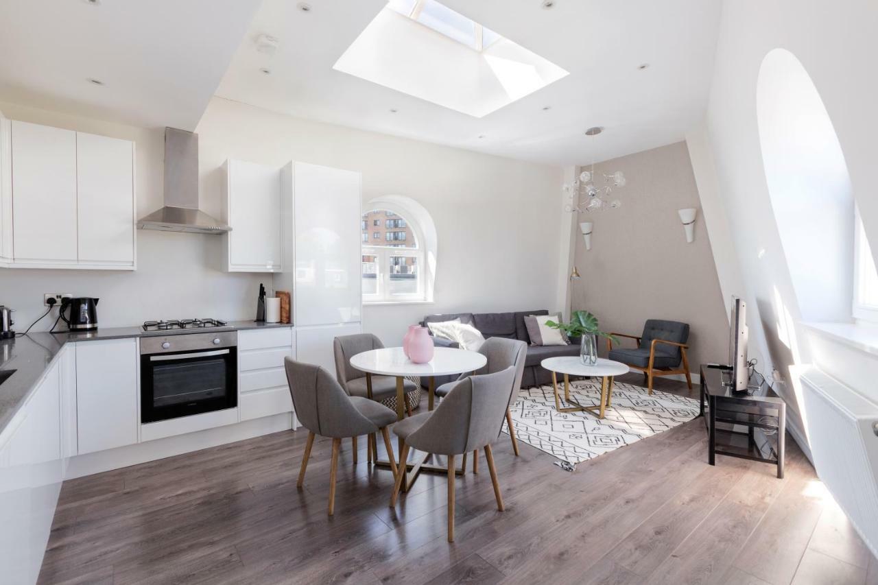 Apartment Emperors Gate By Allo Housing London