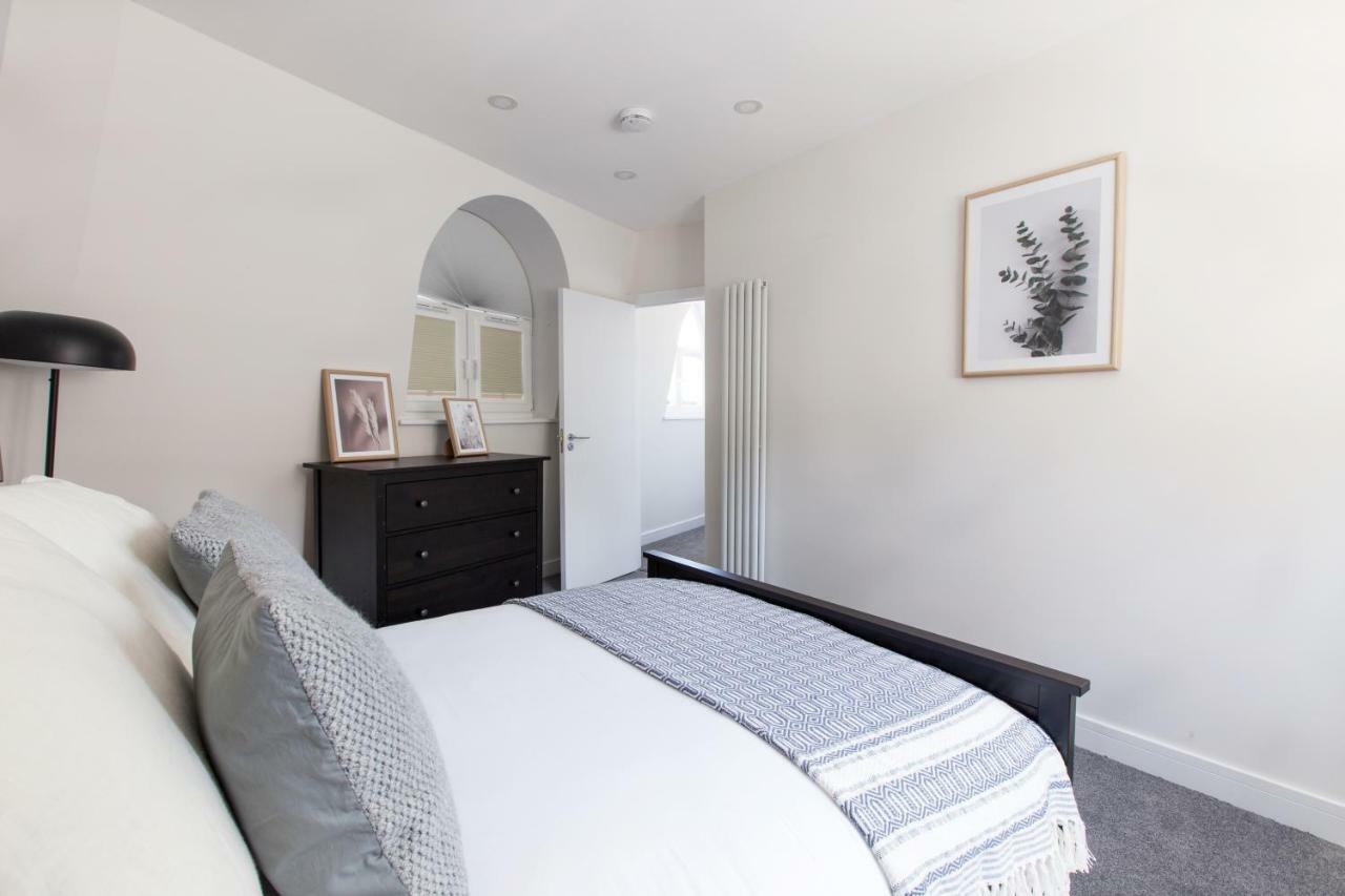Emperors Gate By Allo Housing London