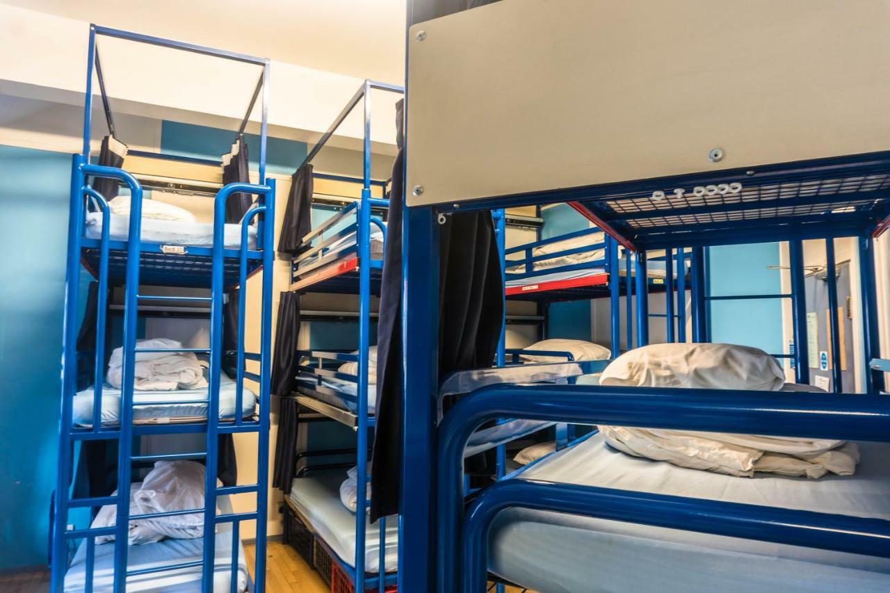 Backpackers Youth 18 - 35 Years Old Only Hostal Londres