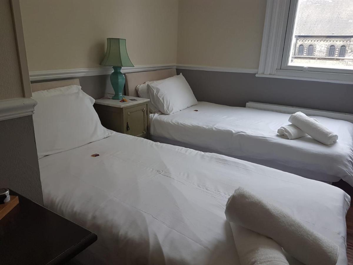 Bed & Breakfast Tourian Lounge Hotel 3*