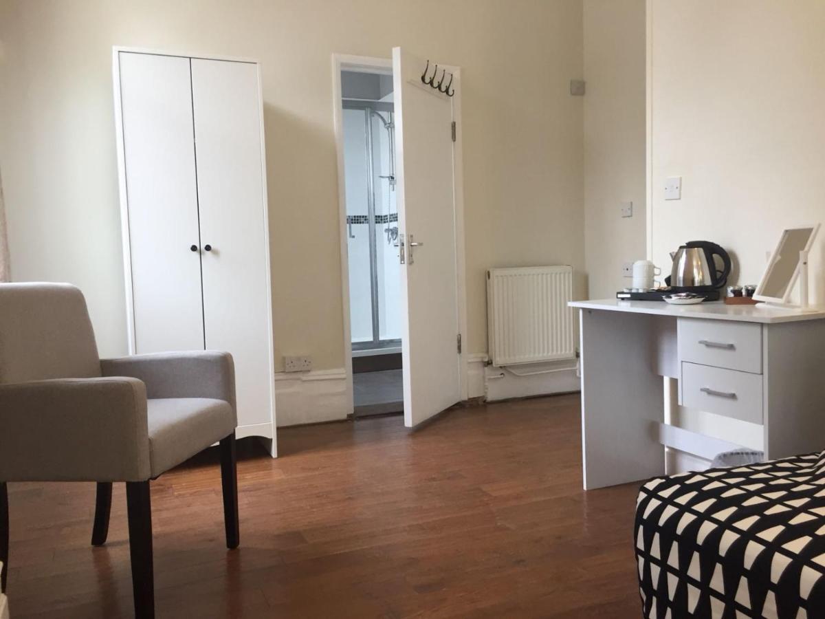 Tourian Lounge Hotel 3* London