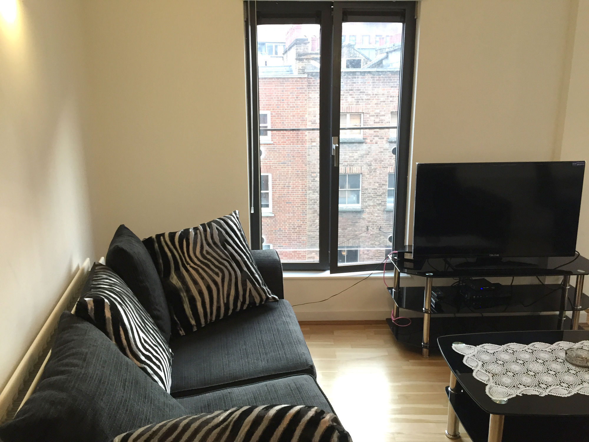 Blandford Street Apartment