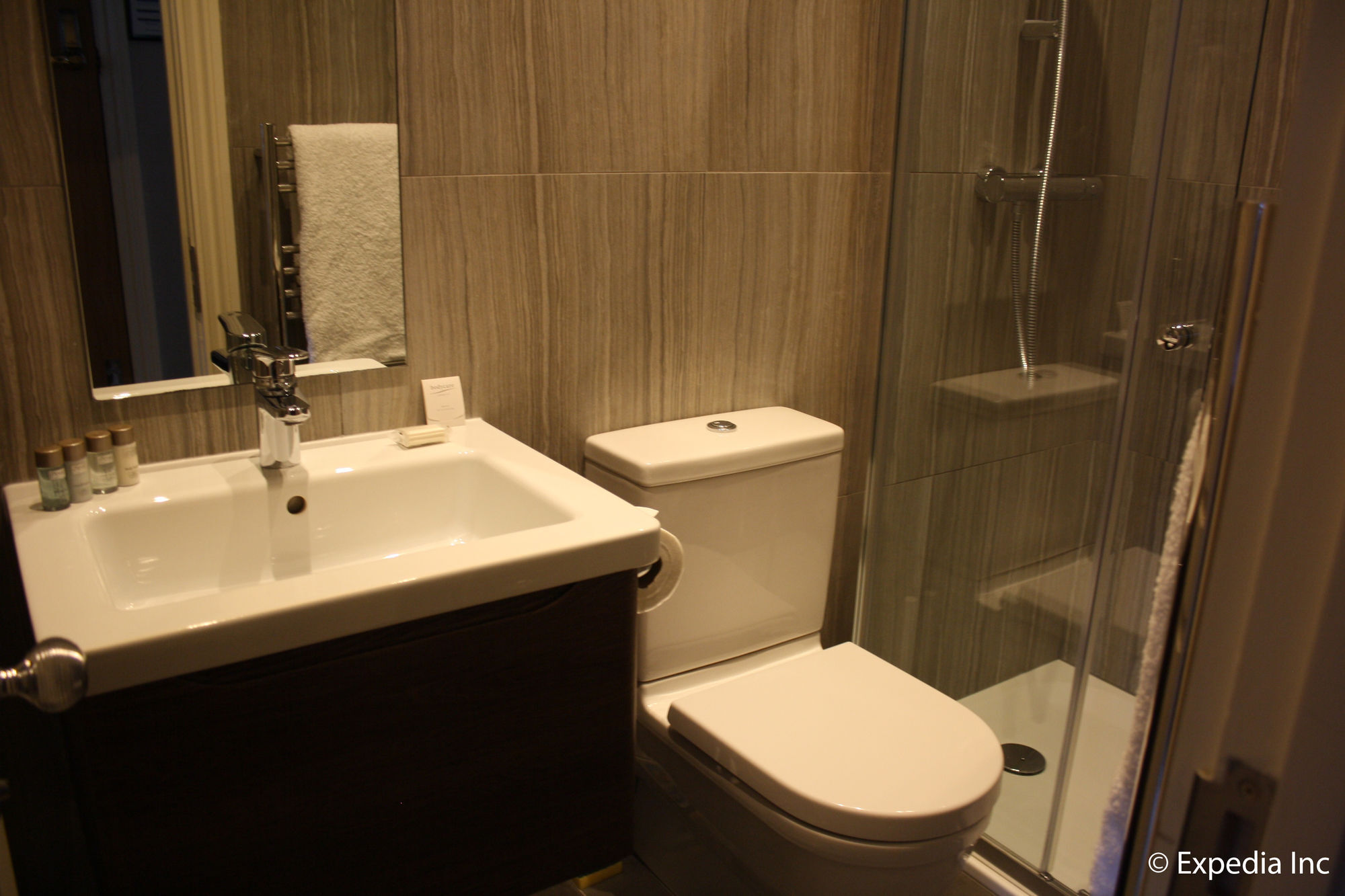 Apartment Barons Court London